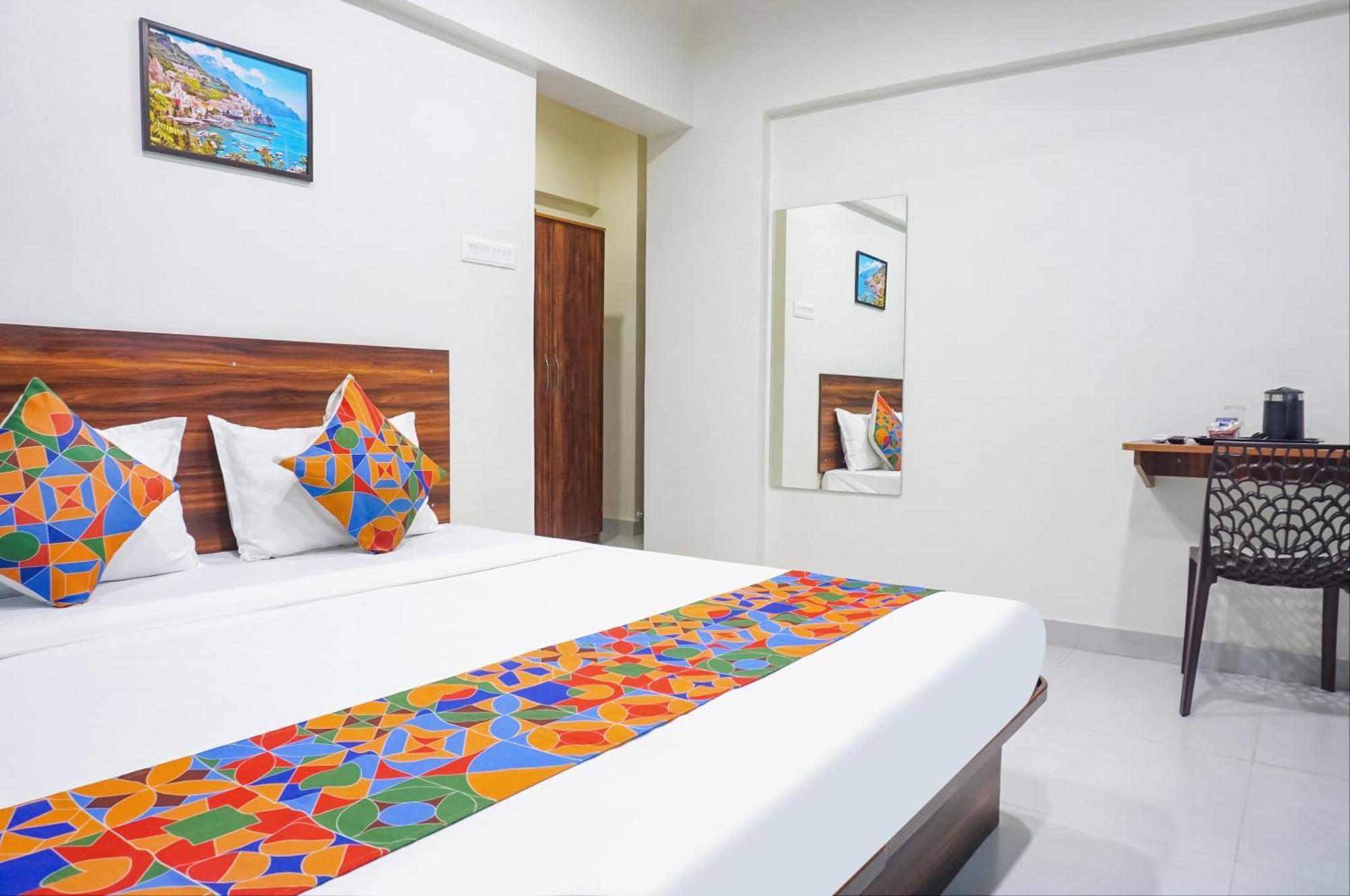 Hotel Fabhotel Everest - Eon Free Zone Pune